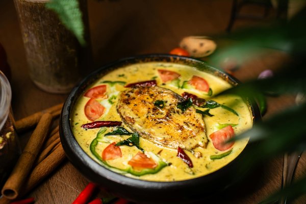 How Has the Fashion Industry Evolved to Influence UK Women's Style Choices?